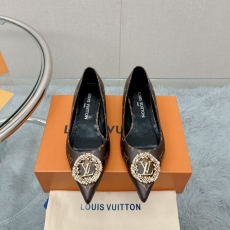 Louis Vuitton Flat Shoes